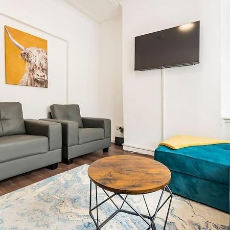 Home Near Anfield And Everton Fc With Free Parking Liverpool Eksteriør billede